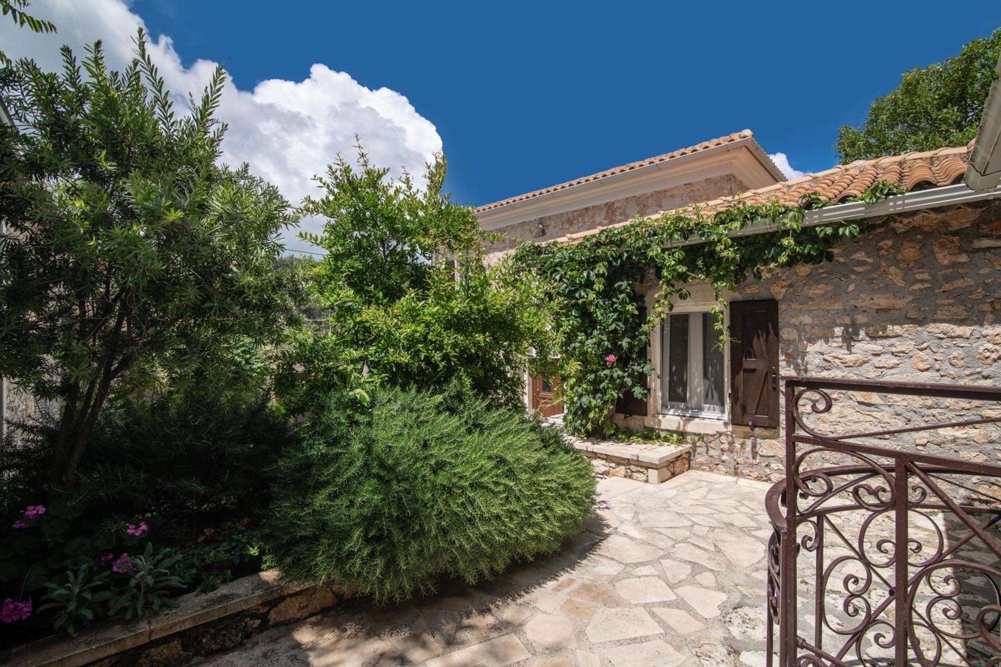 Villa Callisto- Elegant Restored With Pool *