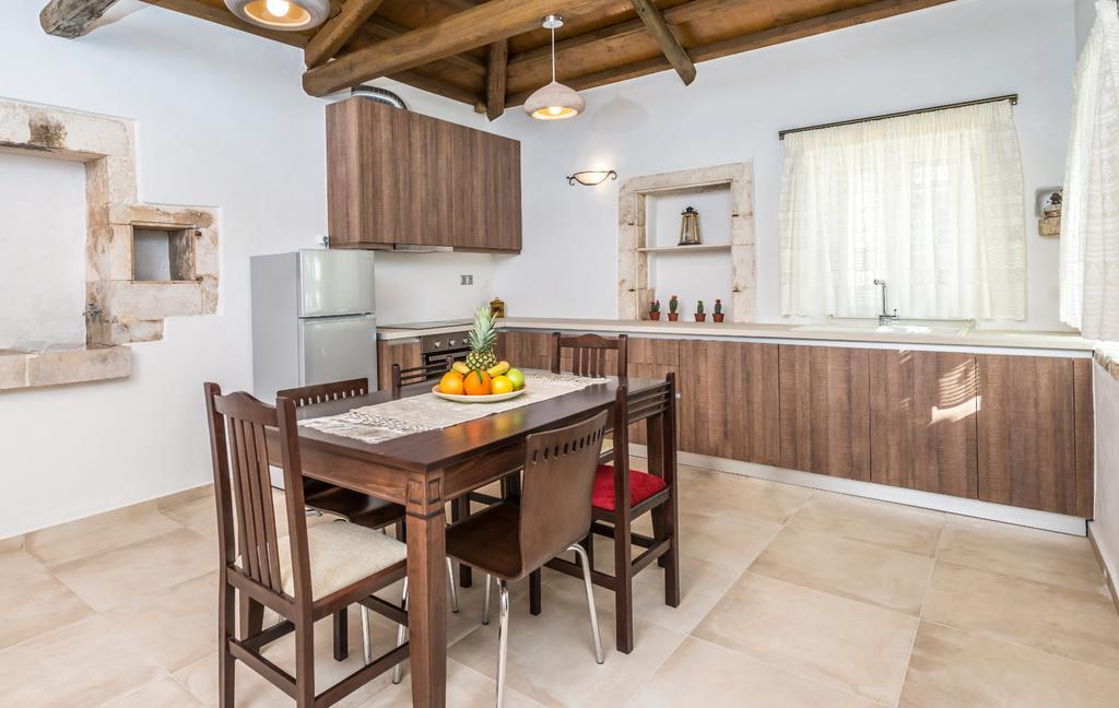 Callisto- Elegant Restored With Pool